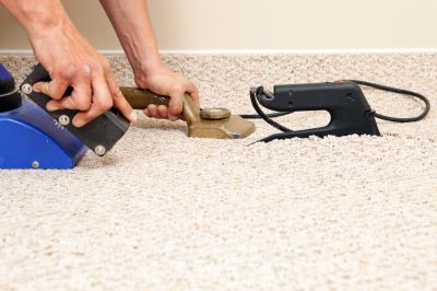 Skilled Carpet Installer